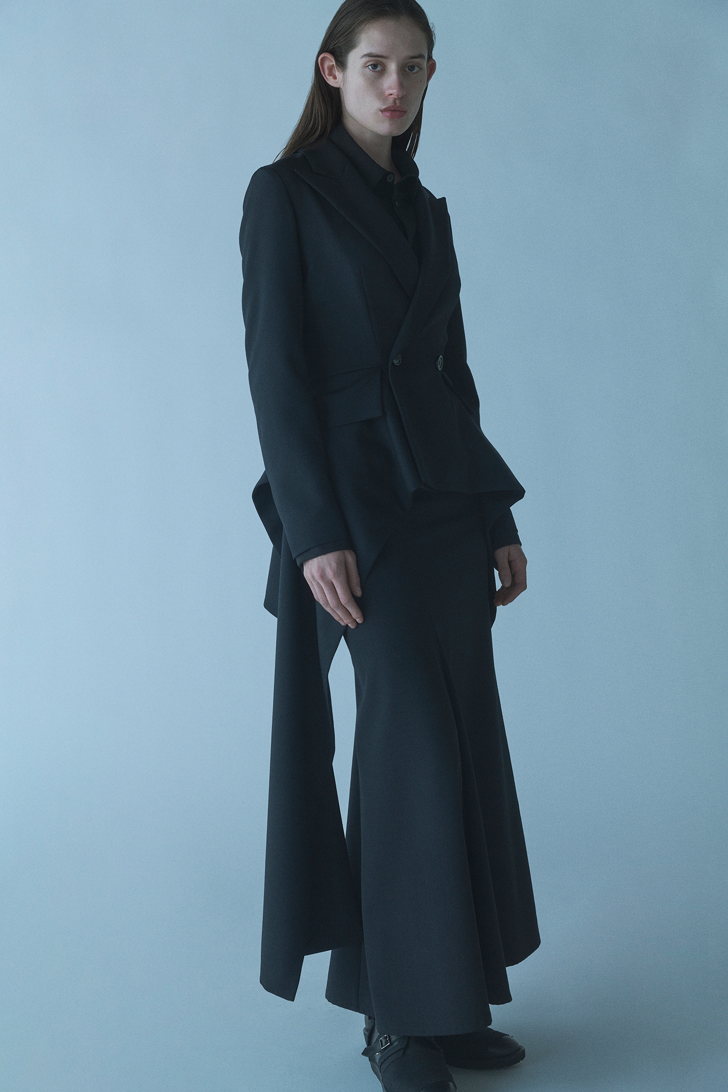 Yohji Yamamoto Collections AUTUMN / WINTER 2024-25