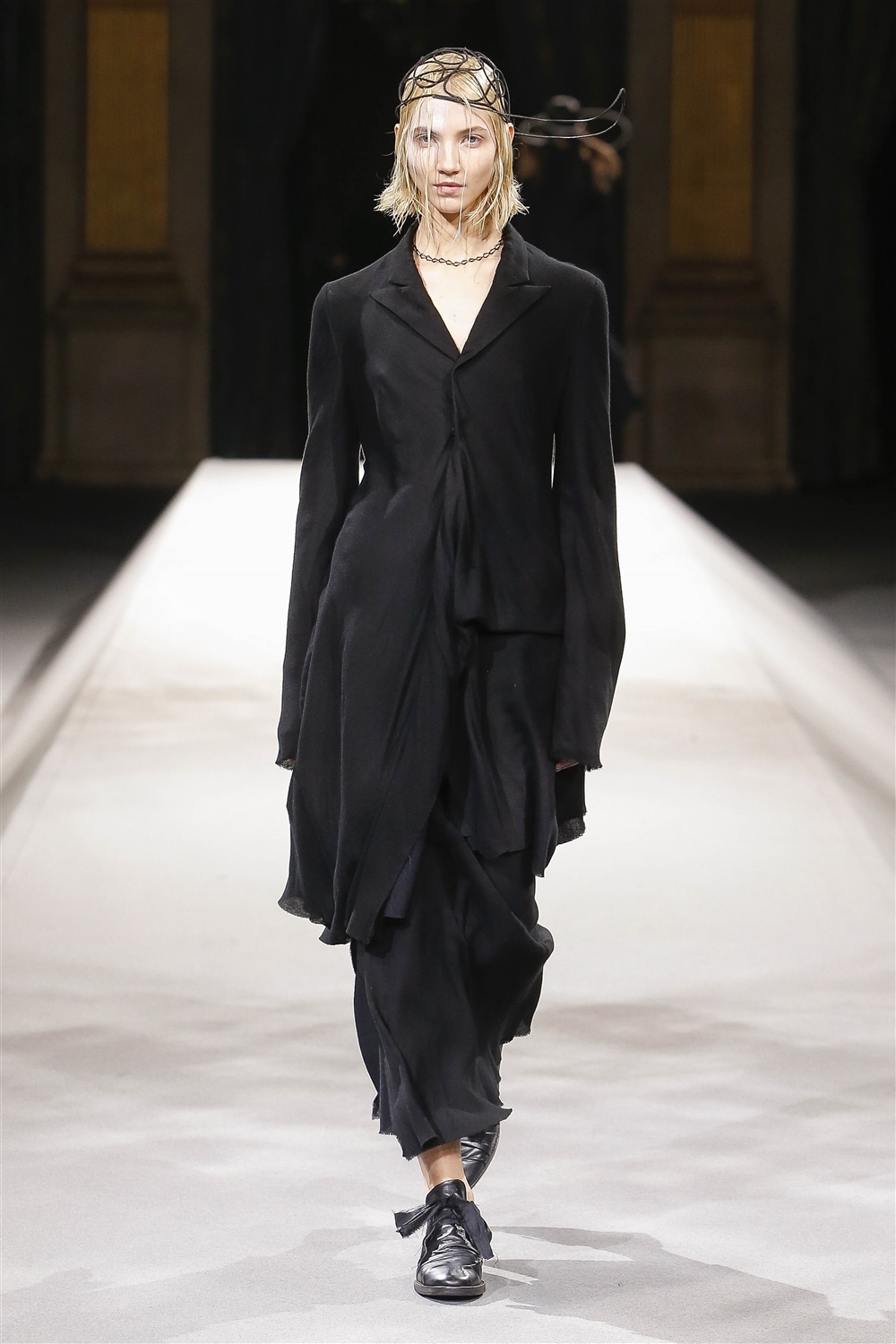 Yohji Yamamoto  AUTUMN / WINTER 2022-23