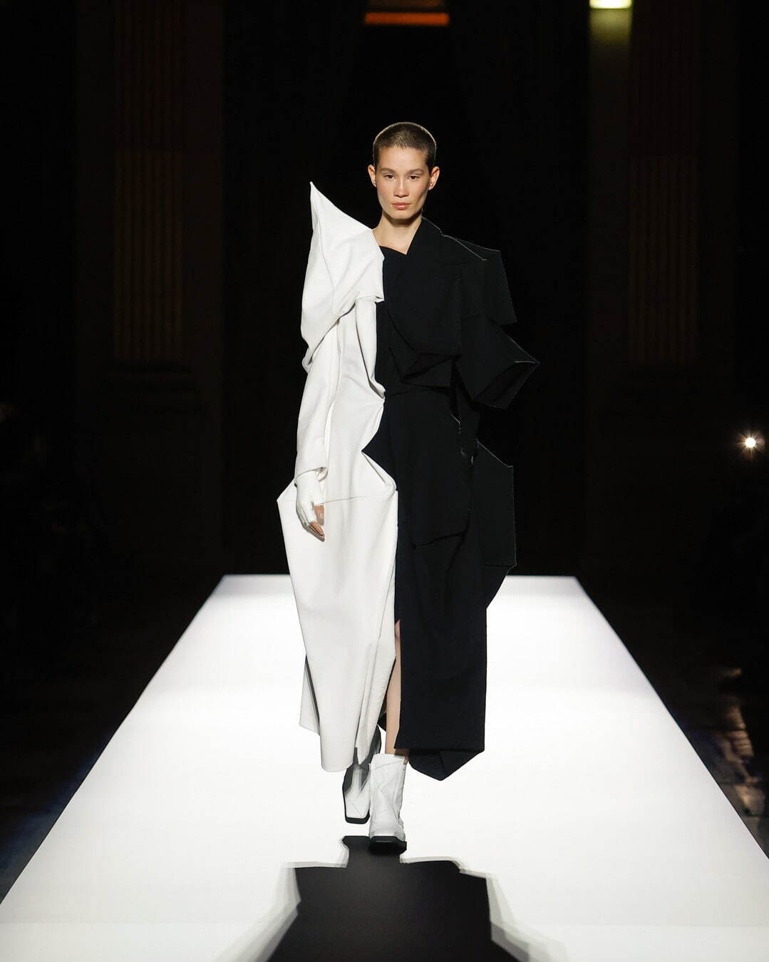 Yohji Yamamoto AUTUMN / WINTER 2024-25