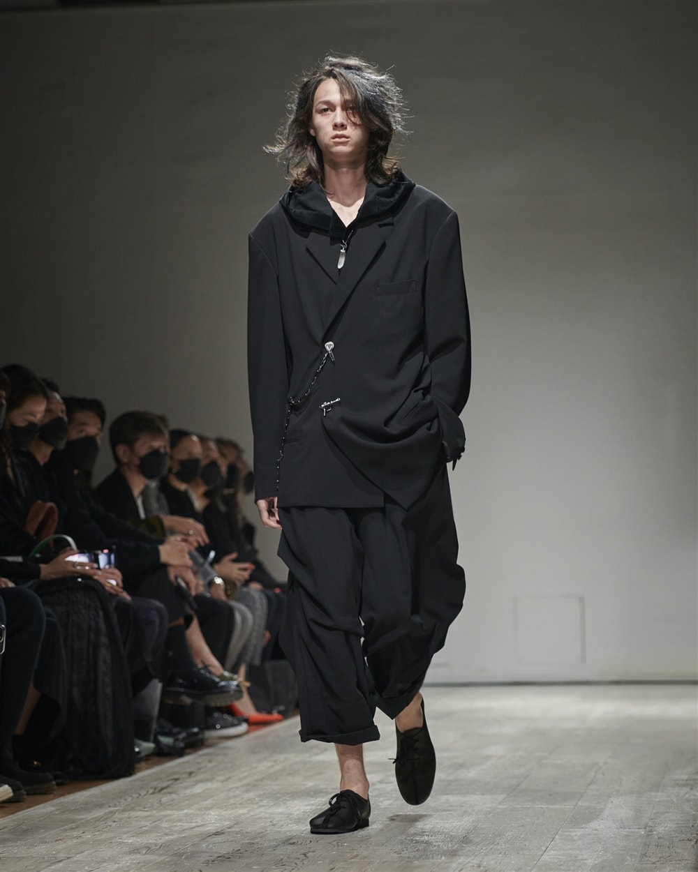 Yohji Yamamoto POUR HOMME  SPRING / SUMMER 2023