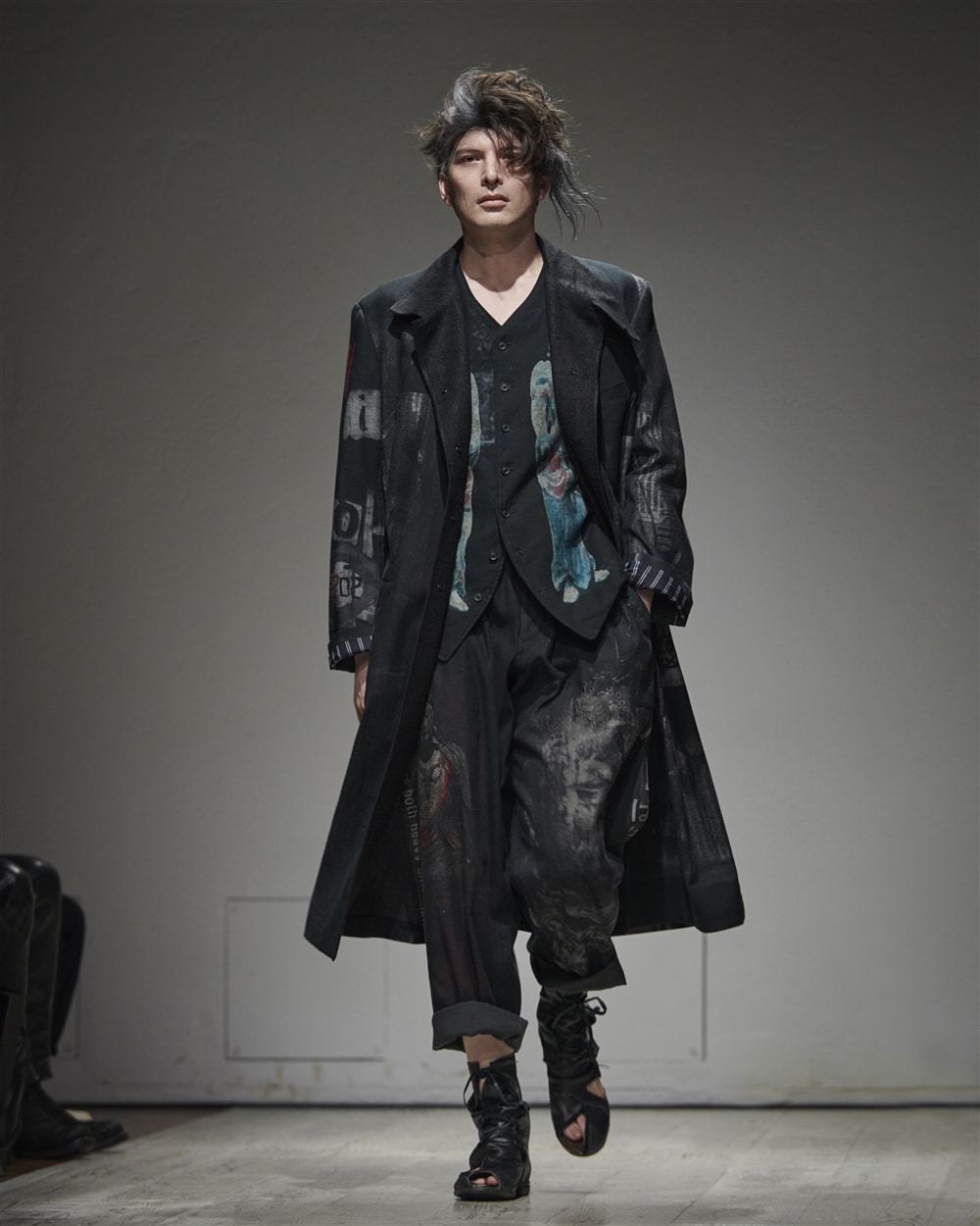 Yohji Yamamoto POUR HOMME  SPRING / SUMMER 2023