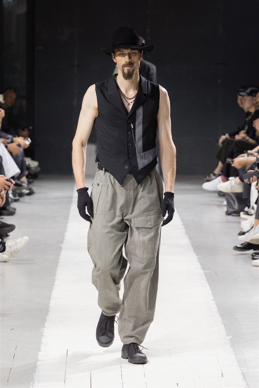 Yohji Yamamoto POUR HOMME  SPRING / SUMMER 2024